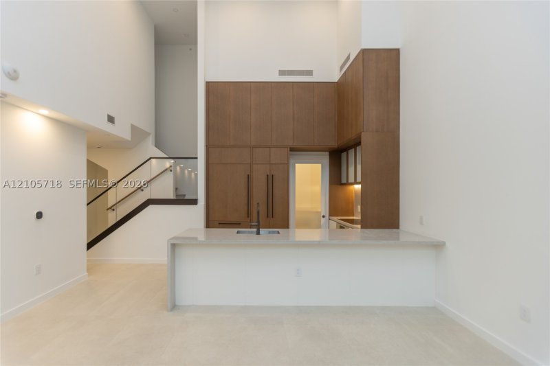 Condo for sale at 2200 Brickell GV16