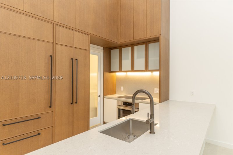 Condo for sale at 2200 Brickell GV16
