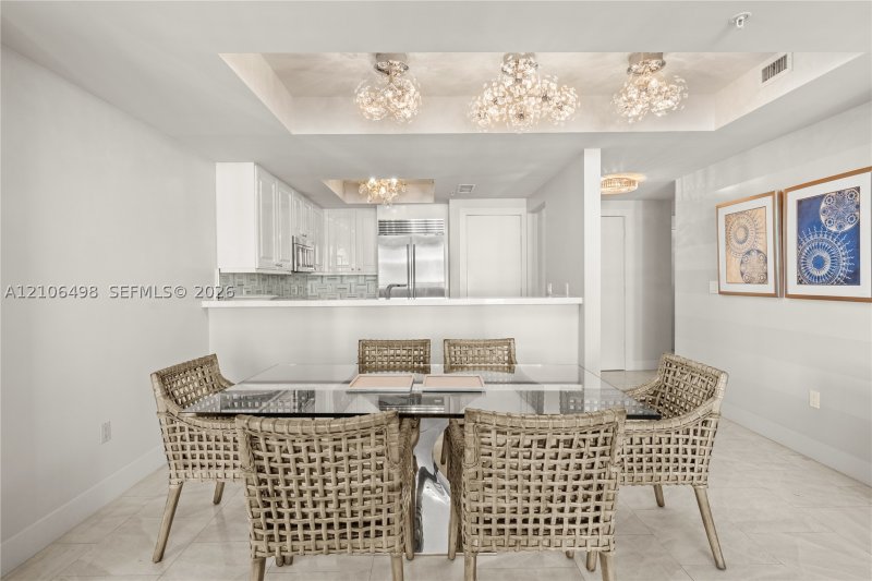 Comprar apartamento no Ritz Carlton Coconut Grove 1804