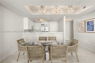 Comprar apartamento no Ritz Carlton Coconut Grove 1804