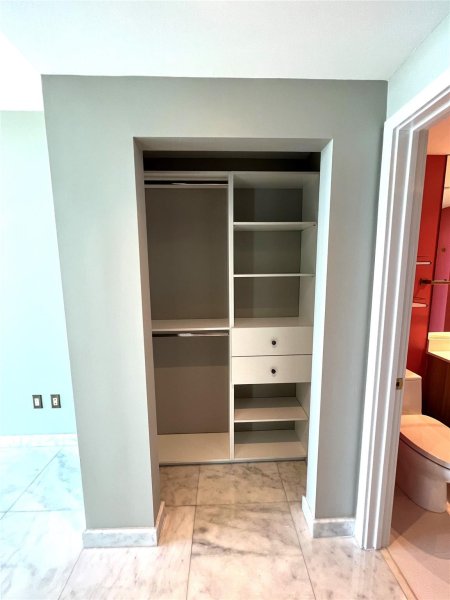 Apartment for rent at Paraiso Bayviews 2701
