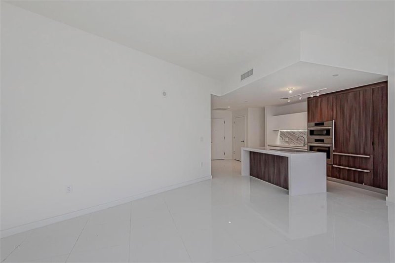 Aluguel de apartamento no Paramount Miami WorldCenter 2402