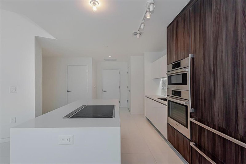 Aluguel de apartamento no Paramount Miami WorldCenter 2402