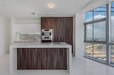 Aluguel de apartamento no Paramount Miami WorldCenter 2402