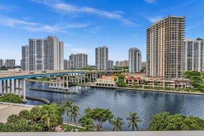 Ocean View Apt #1007