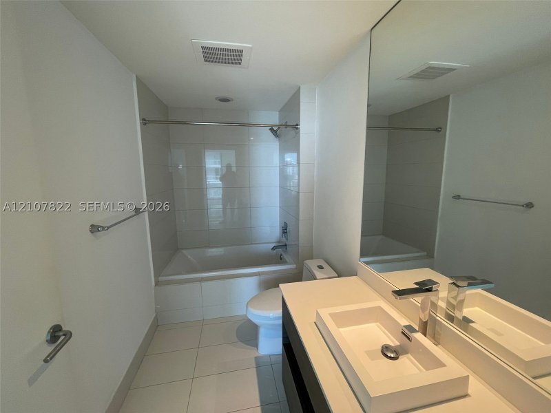 Apartment for rent at 1100 Millecento 1806