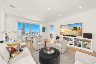 Four Seasons Millenium Tower I Apt #51D