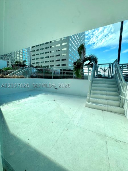 Comprar apartamento no One Miami East Tower 1116