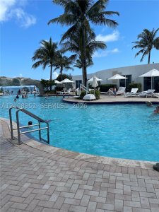 Comprar apartamento en Trump International Sonesta Beach Resort 907