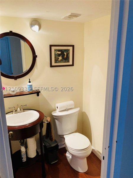 Condo for sale at Brickell Bay Club 2614