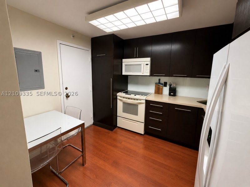Condo for sale at Brickell Bay Club 2614