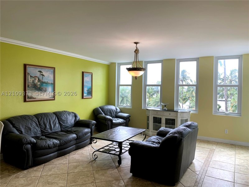 Property photo # 4