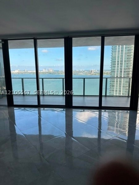 Apartment for rent at Paraiso Bay Miami 3003