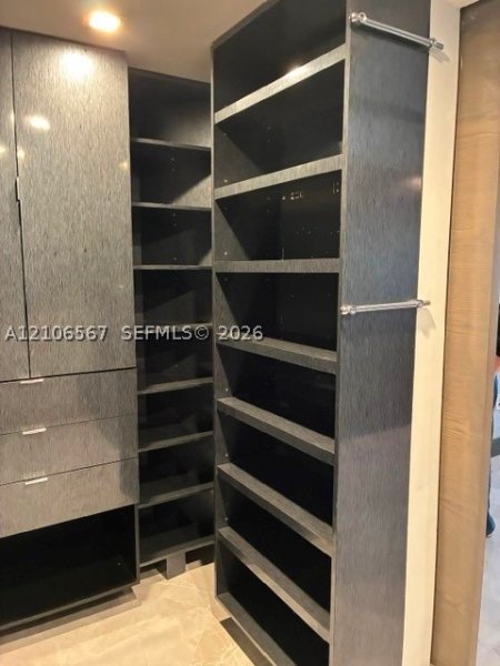 Apartment for rent at Paraiso Bay Miami 3003