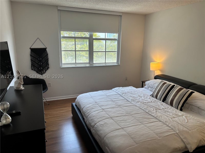 Apartment for rent at Turnberry On The Green 9506