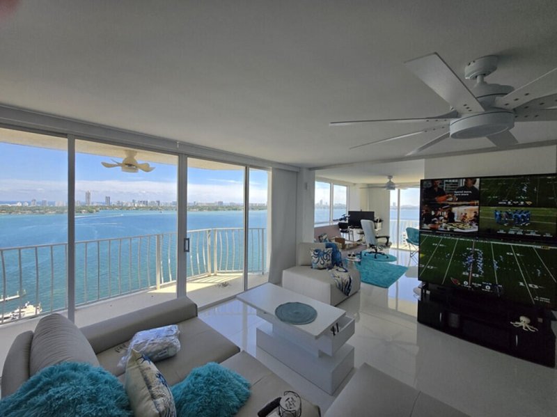 Apartment for rent at Grandview Palace 2307
