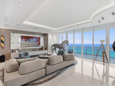 Comprar apartamento en Trump Tower Three 2901