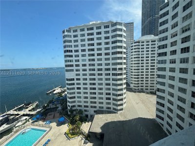 Comprar apartamento no Four Ambassadors 1265