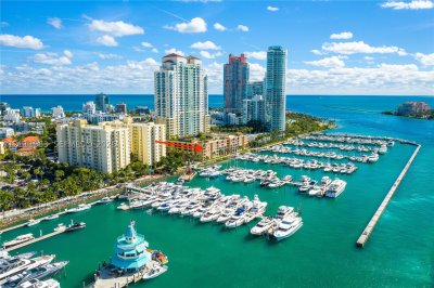 Comprar apartamento no Yacht Club at Portofino TH-8