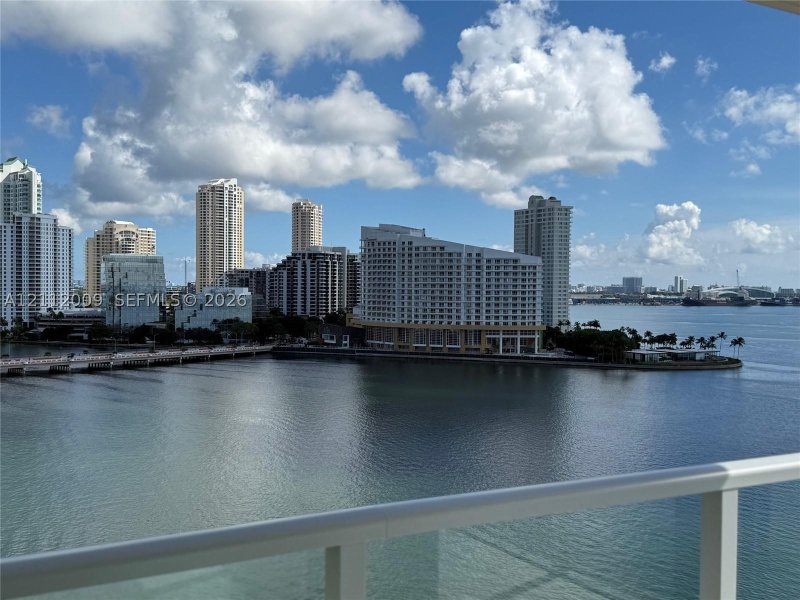 Aluguel de apartamento no Mark on Brickell 1008