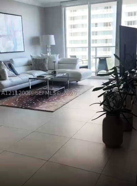 Aluguel de apartamento no Mark on Brickell 1008