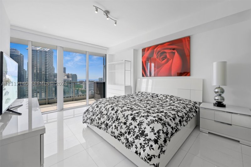 Aluguel de apartamento no Mint at Riverfront 3303