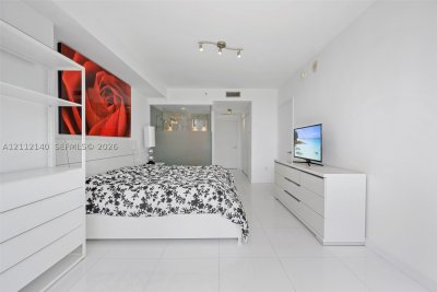 Aluguel de apartamento no Mint at Riverfront 3303