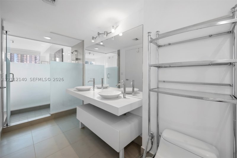 Aluguel de apartamento no Mint at Riverfront 3303