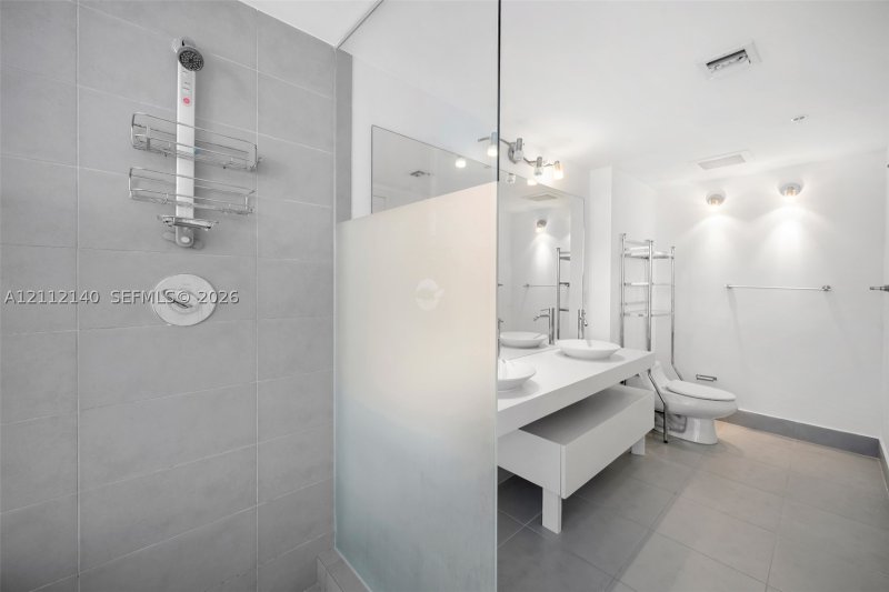 Aluguel de apartamento no Mint at Riverfront 3303