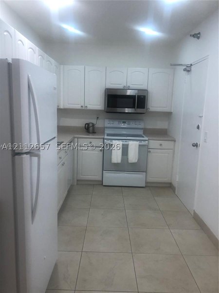 Apartment for rent at The Plaza Bal Harbour 1016