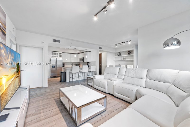 Condo for sale at Nine at Mary Brickell Village 2204