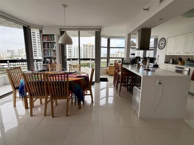 Comprar apartamento no Mystic Pointe 500 1709