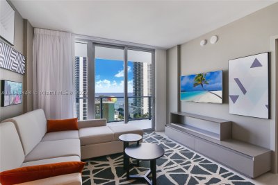 Comprar apartamento en Hyde Beach House R1405