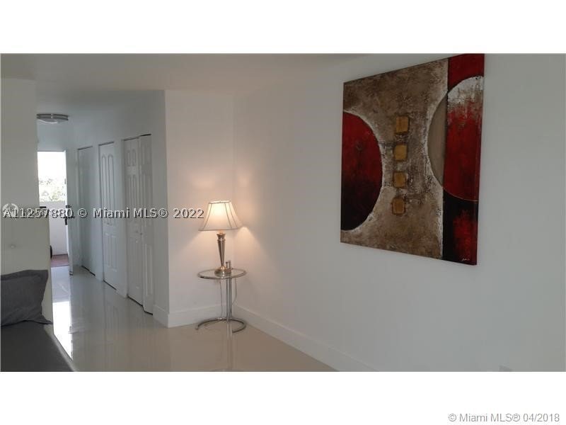 Comprar apartamento en Bayshore Yacht Tennis Club 703