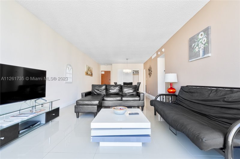 Condo for sale at Tides Hollywood Beach 11C