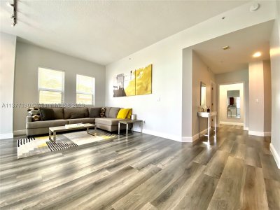 Aluguel de apartamento no 2080 Ocean Drive 111