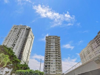 Del Prado South Tower Apt #304