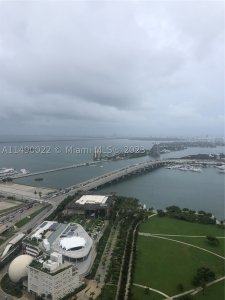 Comprar apartamento no 900 Biscayne 4904