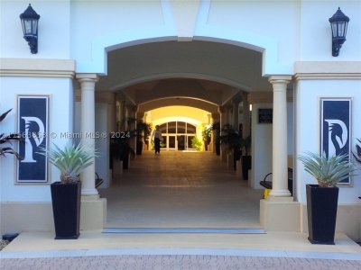 Comprar apartamento en North Tower at The Point PH09