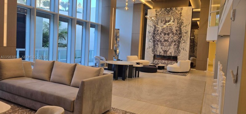 Comprar apartamento en North Tower at The Point PH09