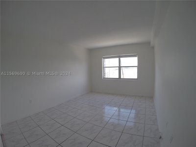 Comprar apartamento en Coastal Towers 905