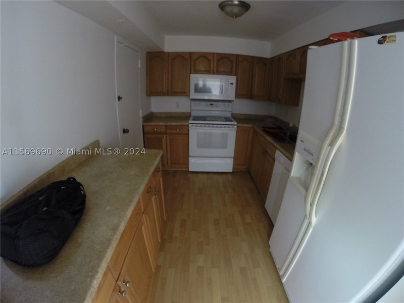 Condo for sale at Coastal Towers 905