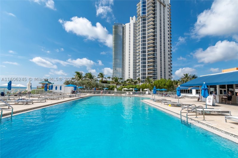 Apartment for rent at Aventura Beach Club 318