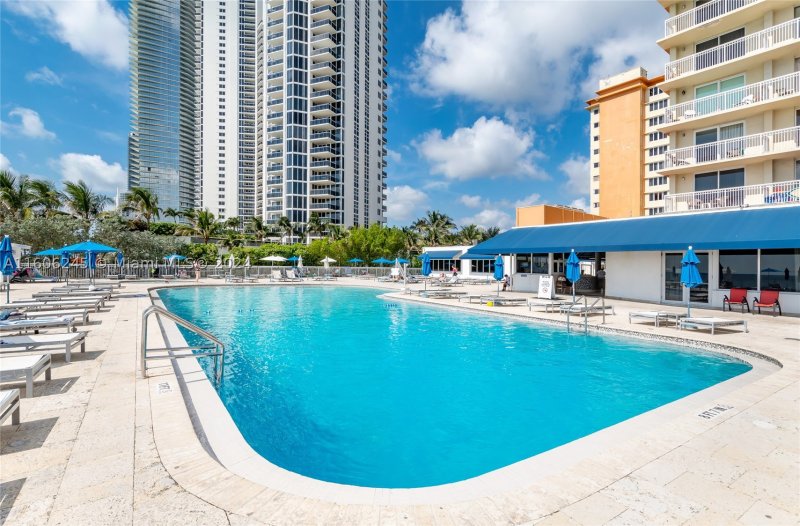 Apartment for rent at Aventura Beach Club 318