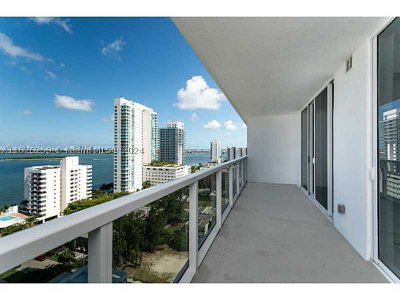 Comprar apartamento no Bay House 2302