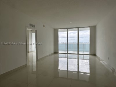 Comprar apartamento no Bay House 2302