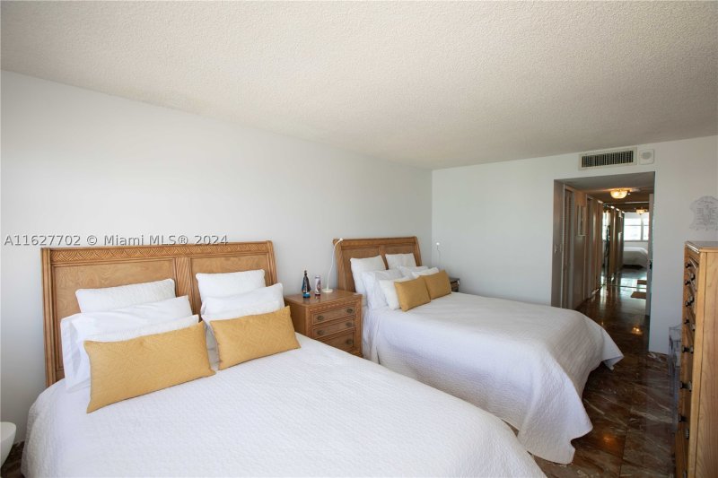 Condo for sale at Maison Grande 1728