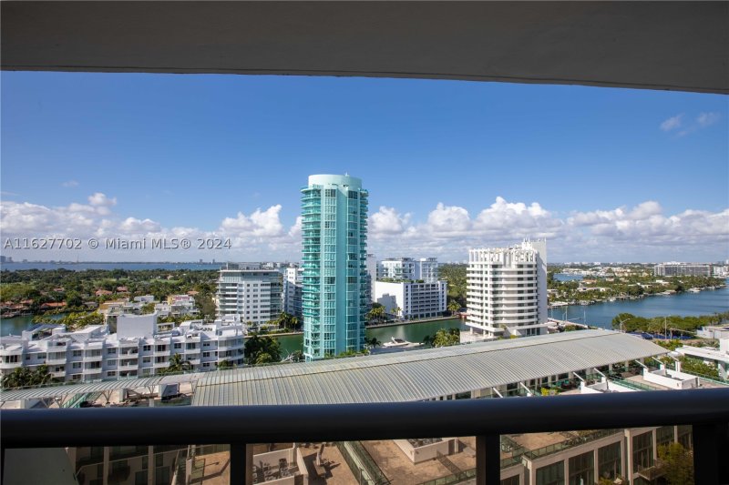 Condo for sale at Maison Grande 1728