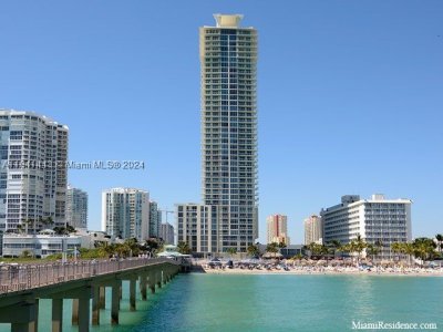 La Perla Apt #2409