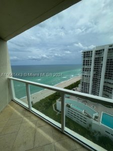 Alquiler de apartamento en La Perla 2409